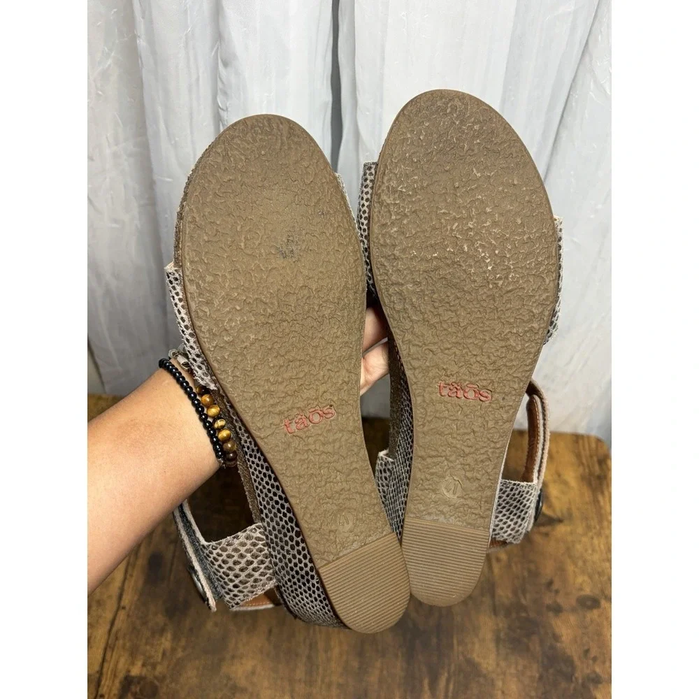 Taos Sandals Carousel Wedge‎ Ankle Strap Snake Print Leather Women's 41 US 10